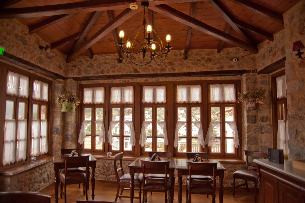 Archontiko Hatzipanayioti Leonídion Exterior foto